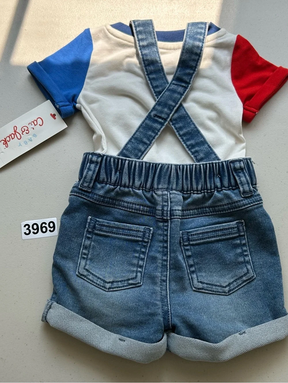 Cat & Jack 2-Piece Denim Overall Shorts & Colorblock T-Shirt Set 0-3 Months